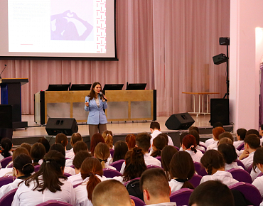 Лекция о семейных ценностях в Казанском медицинском колледже: Молодежь активно обсуждает важные вопросы